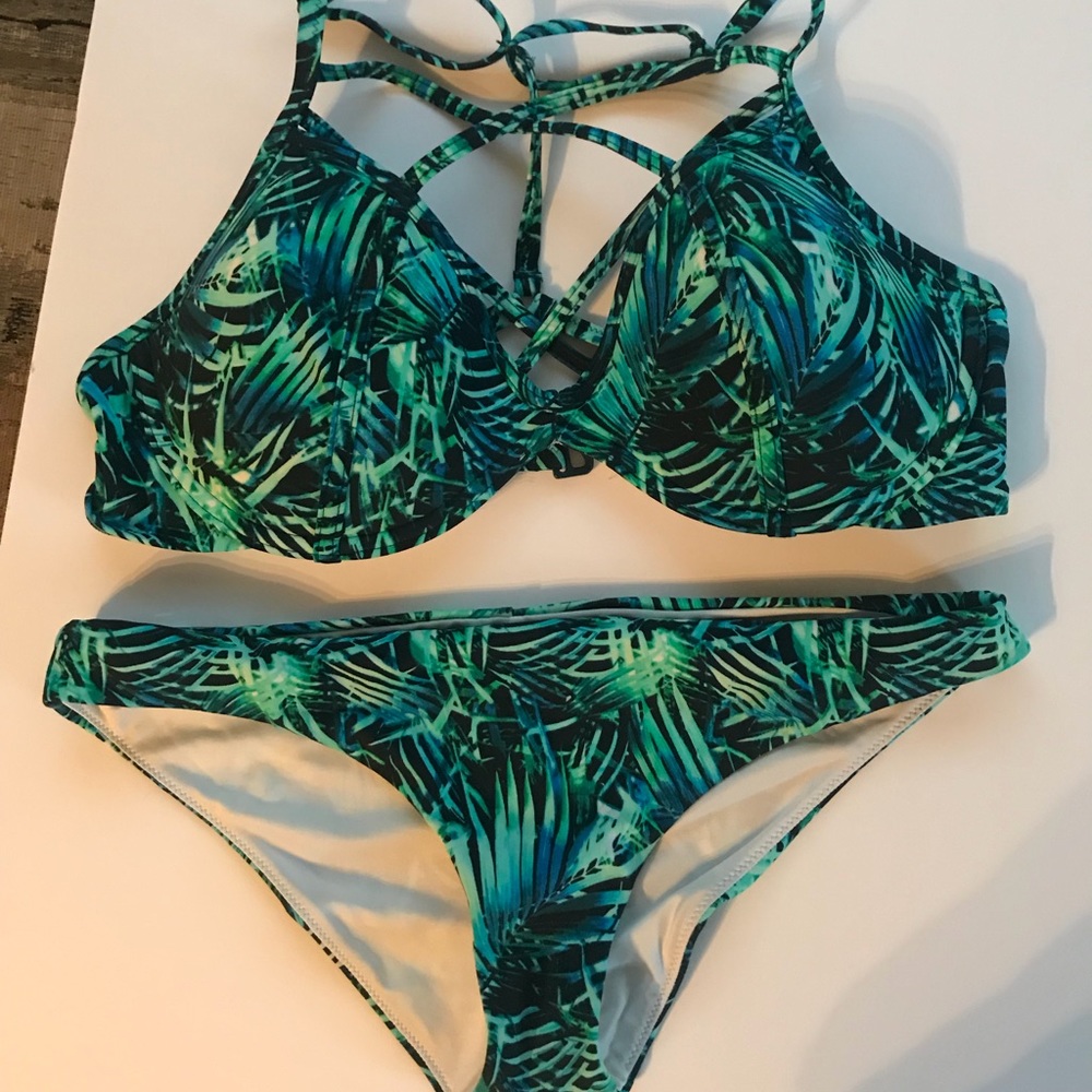 Leaf Print Strappy Bikini